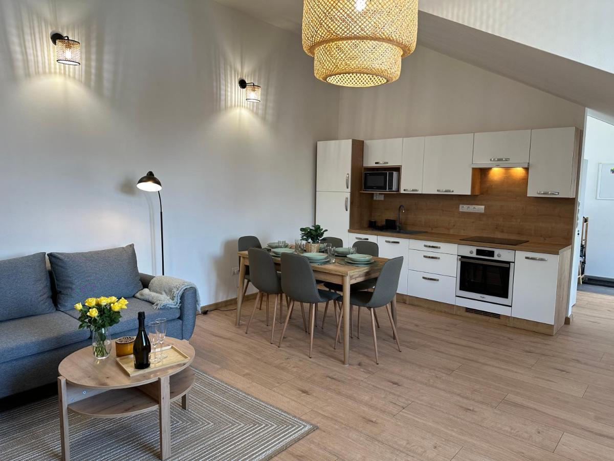 Green Apartment - City Centre - Main Square Ліптовський Мікулаш Екстер'єр фото