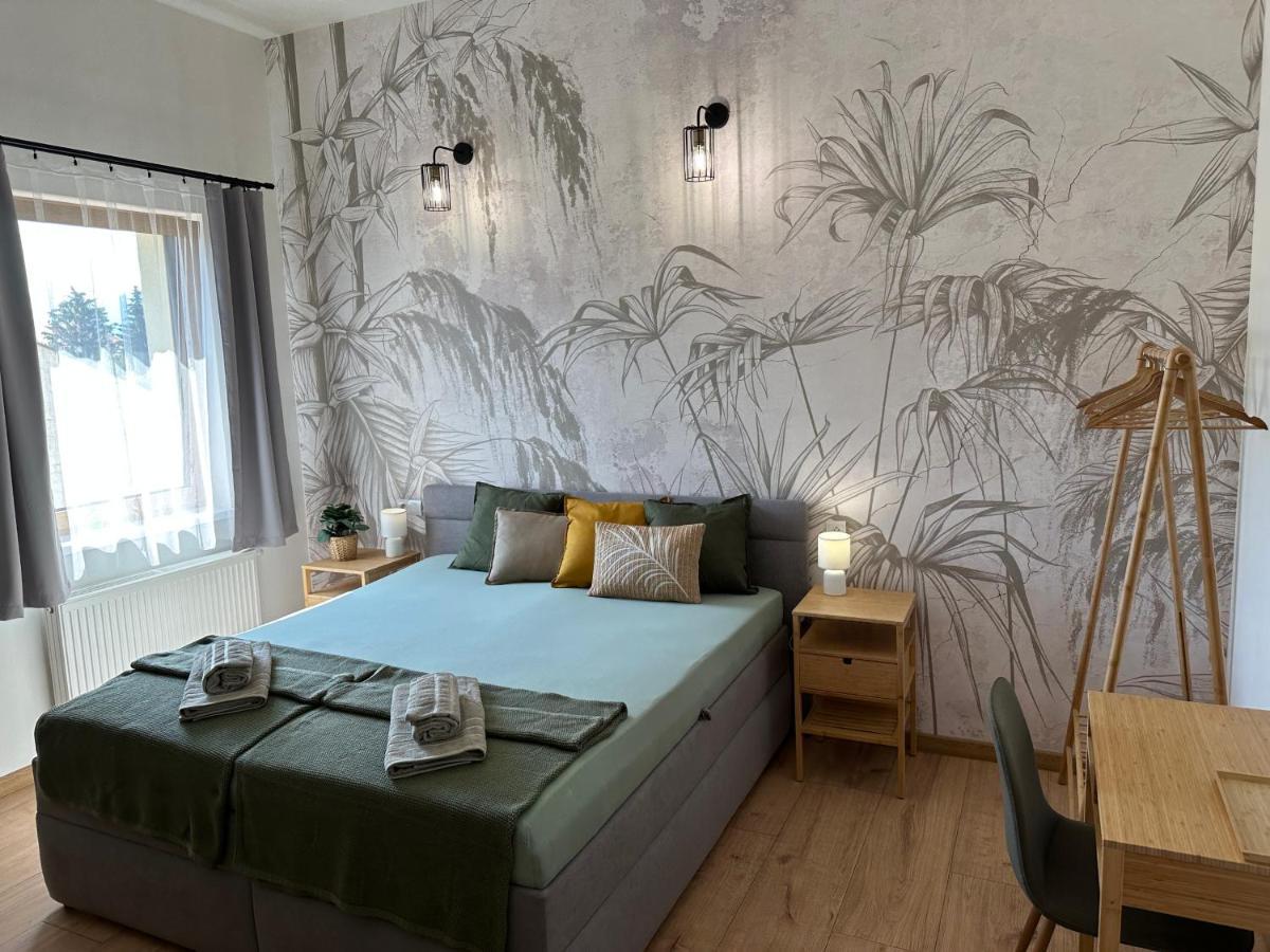 Green Apartment - City Centre - Main Square Ліптовський Мікулаш Екстер'єр фото