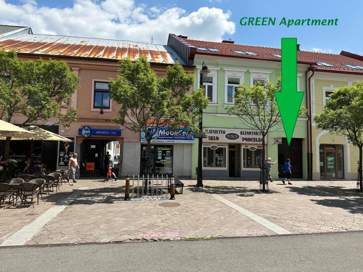 Green Apartment - City Centre - Main Square Ліптовський Мікулаш Екстер'єр фото